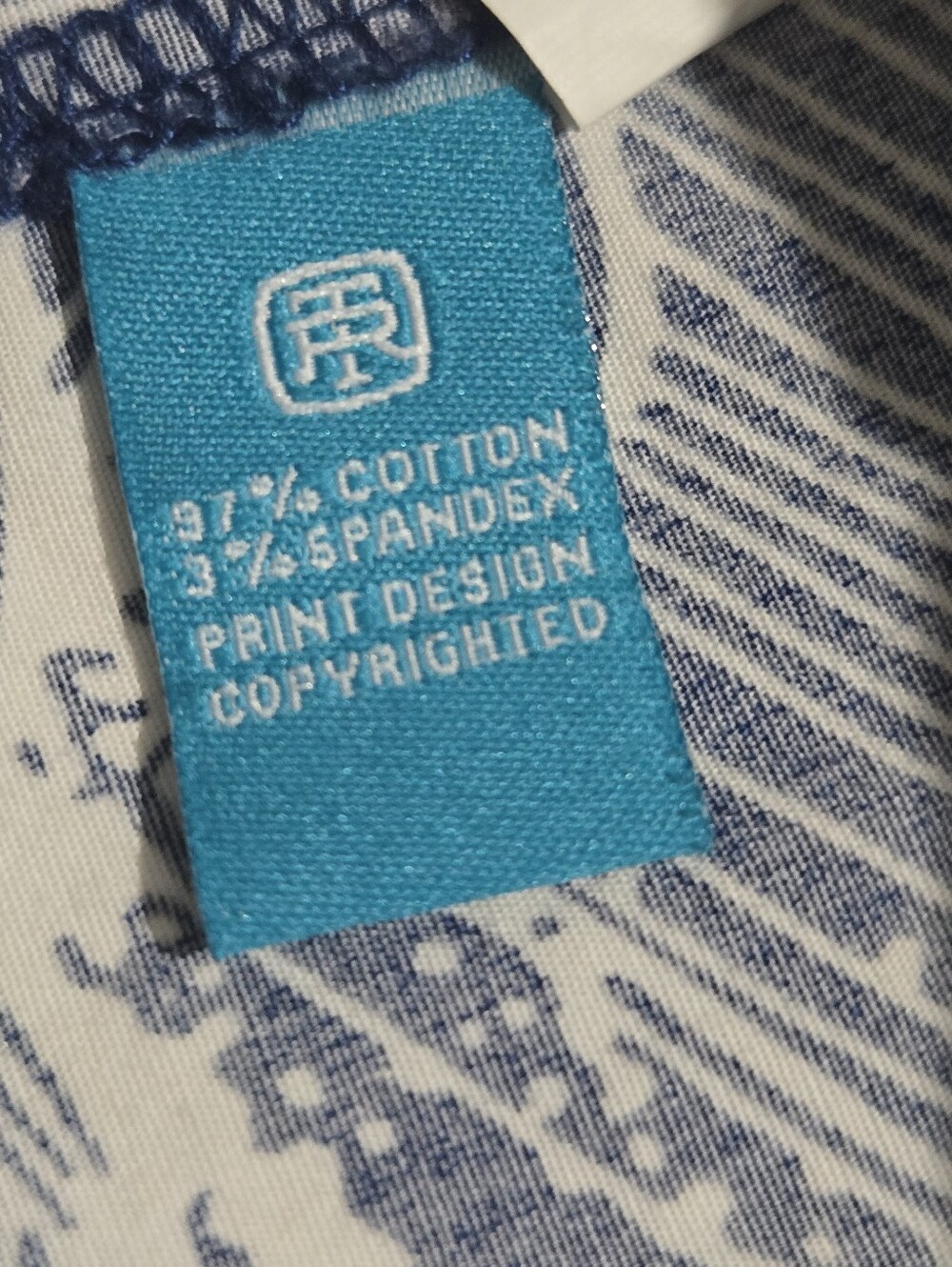 Tori Richard Blue and White Wave-Pattern Short Sleeve Shirt - Picture 6 of 7